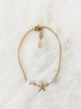 5/$15 🩷 MUST BUNDLE Gold Starfish Bracelet with Pearls